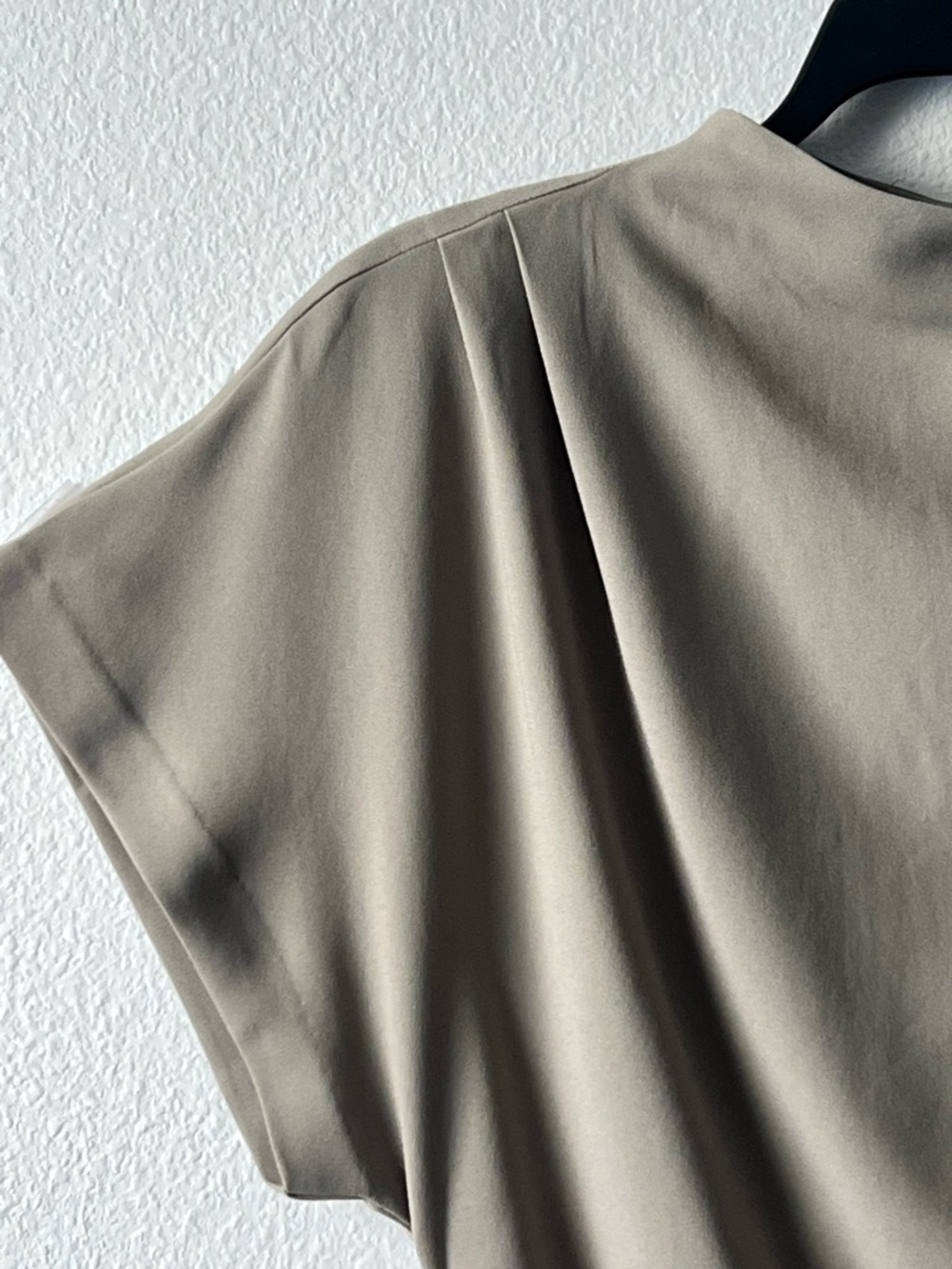 H&M Cute Taupe Draped Short-Sleeve Mini Dress, Size M - Picture 4 of 13